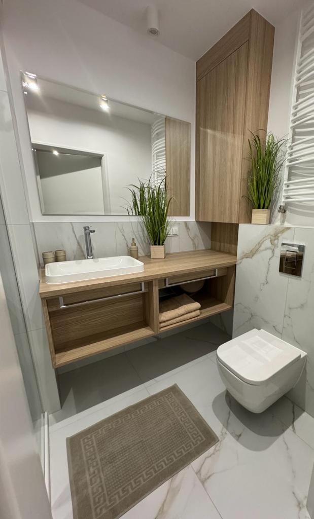 Whiteblue Dream 2 Z Ogrodkiem & Sauna & Fitness & Bawialnia Dla Dzieci Apartment